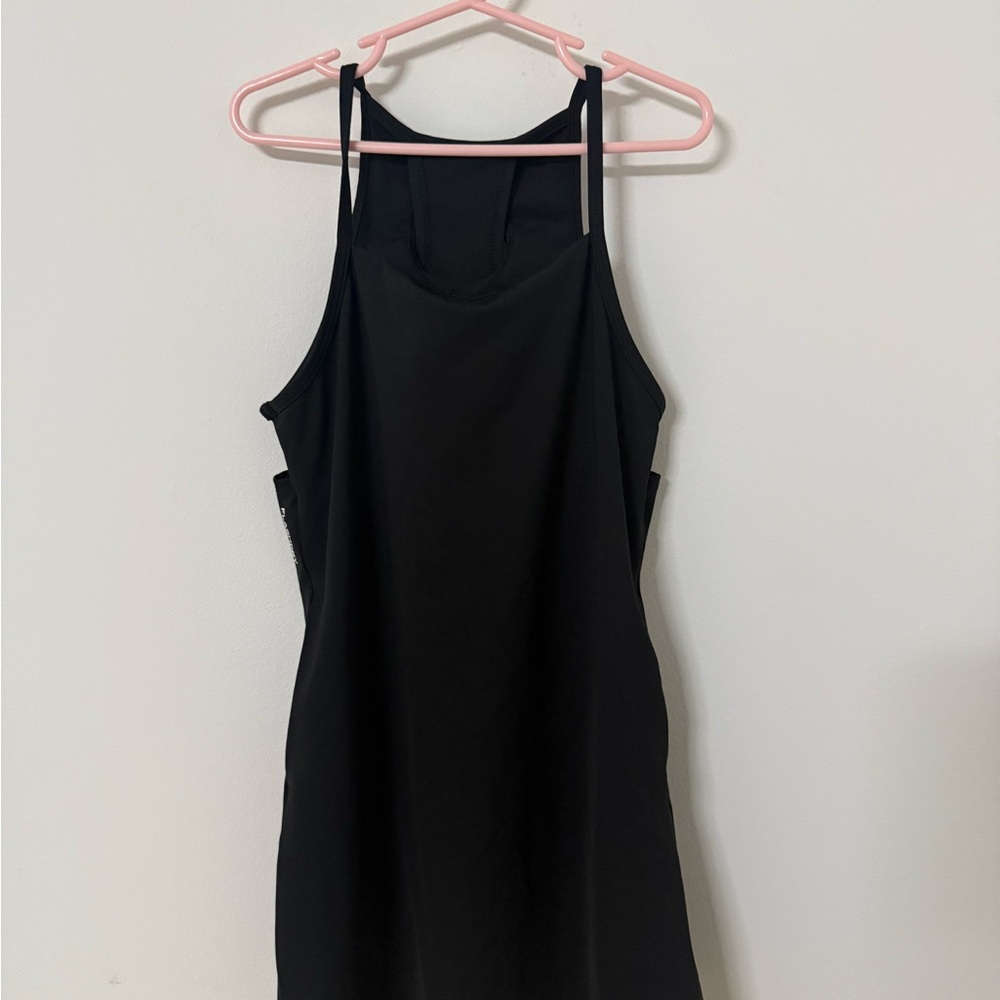 2 North Face Dresses Medium 8